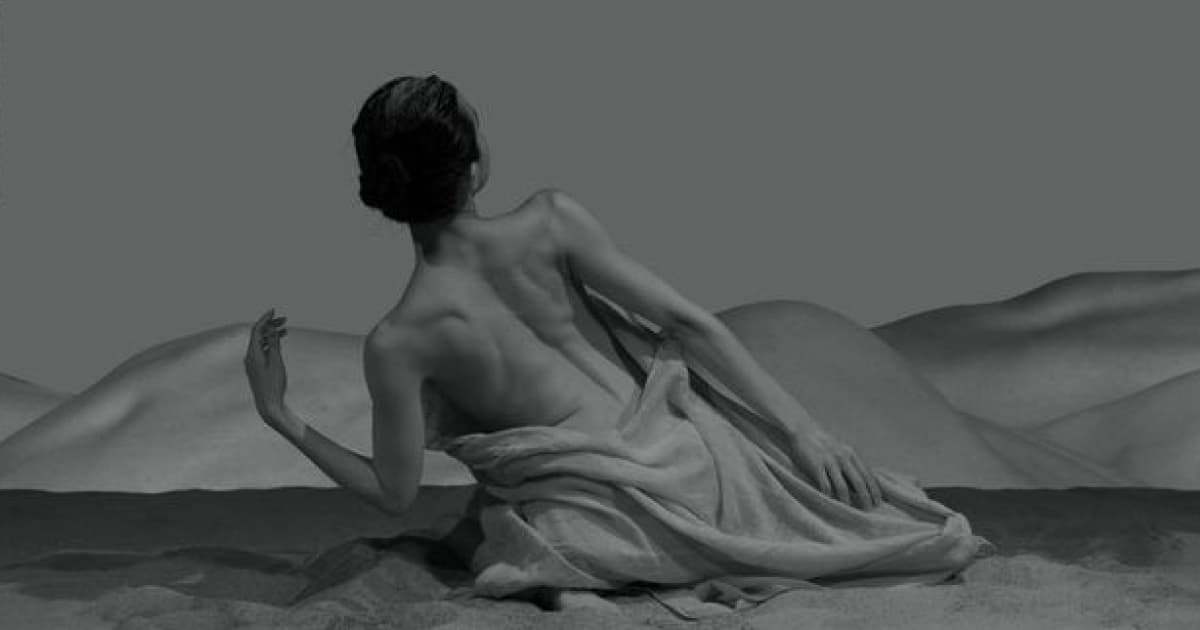 AHRES / 商品イメージモデル